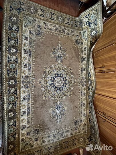 Ковер шерстяной