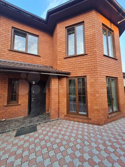 Коттедж 170 м² на участке 7 сот.
