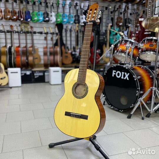 Классическая гитара Cort AC100-SG 4/4 глянцевая