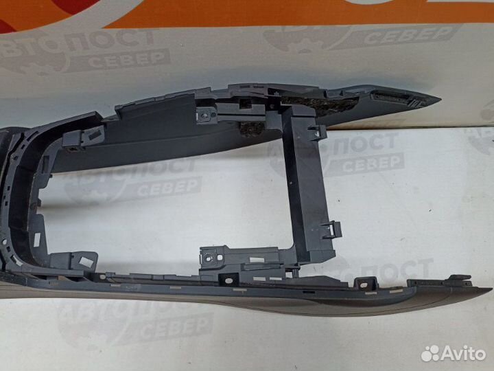 Консоль центральная Audi A4 B8