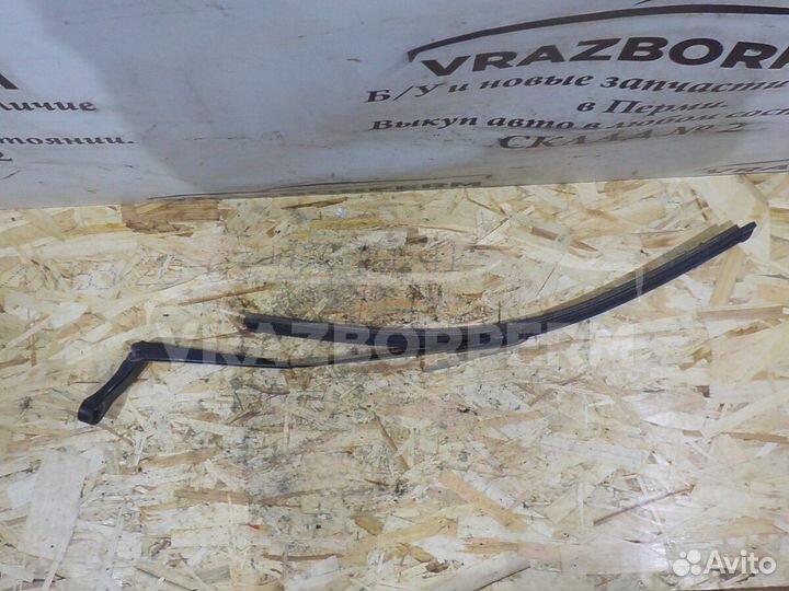 Поводок стеклоочистителя передний левый VW Touareg