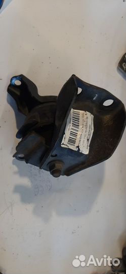 Опора двигателя Honda cr-v rd1 b20b