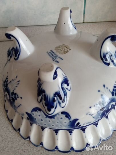 Ваза для фруктов на 4-ножках гжель