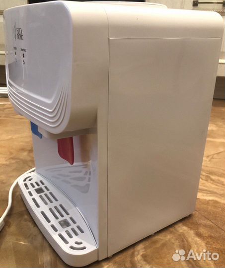 Кулер для воды настольный Ecotronic J3-TN