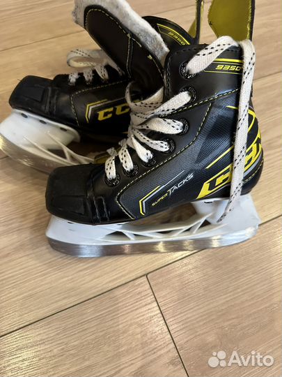 Коньки хоккейные ссм