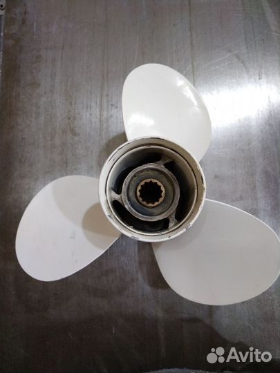 Винт на ямаху 40-50