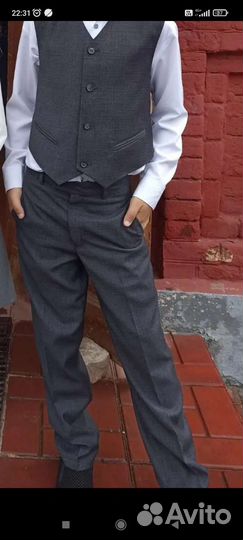 Школьная форма серая для мальчика 134-140