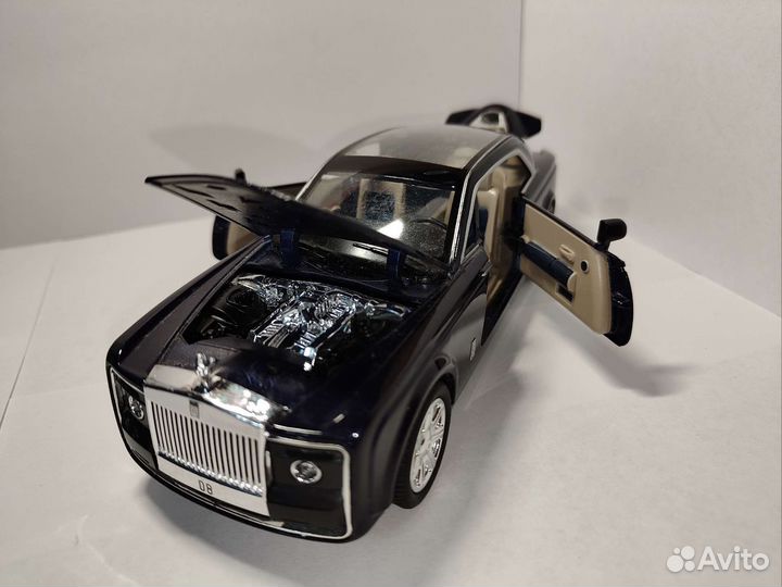 Rolls-Royce Phantom 1:24