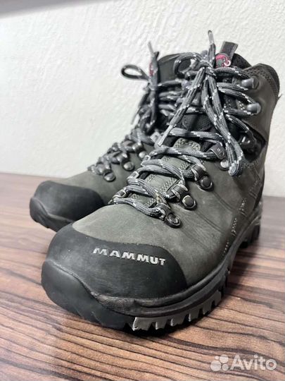Трекинговые ботинки женские 37