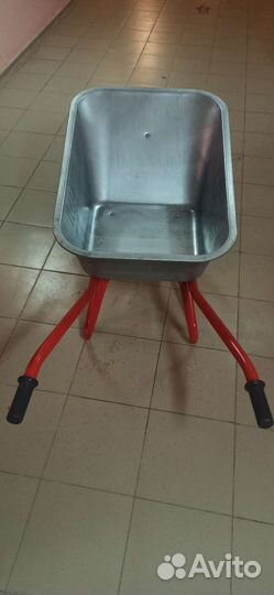 Тачка садово-строительная