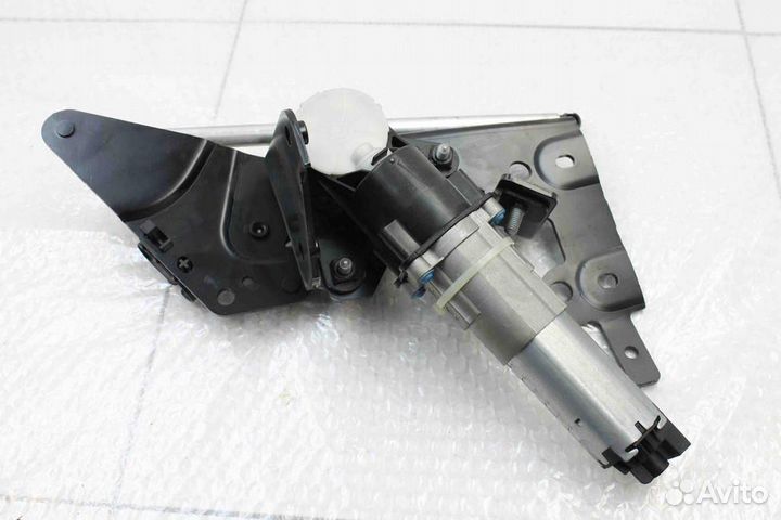 Механизм подъема крышки багажника левый Audi