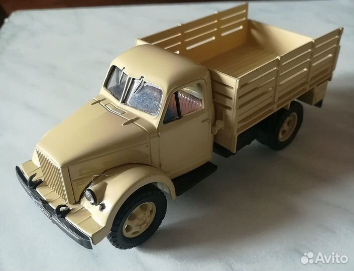 Модели грузовики 1:43