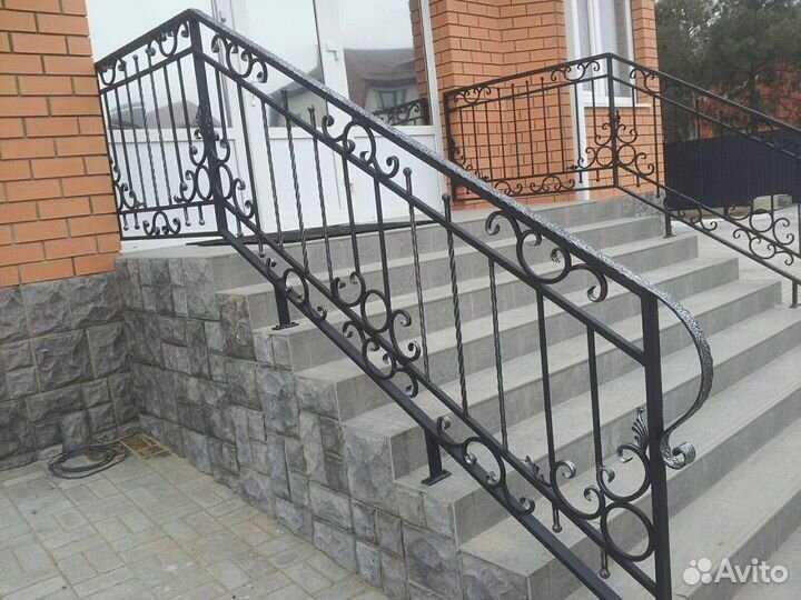 Перила для лестниц