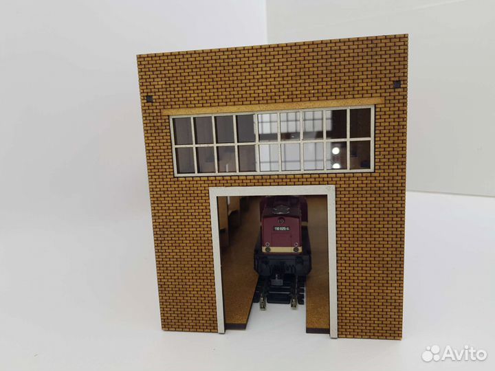 Кирпичное одностойловое депо. Кит набор 1/87