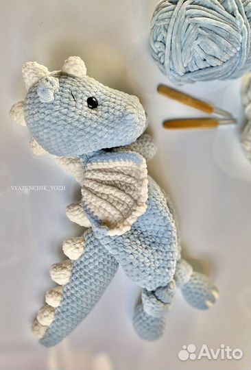 Вязаная игрушка комфортер дракон динозавр гусь