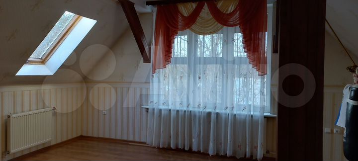 4-к. квартира, 170 м², 3/3 эт.