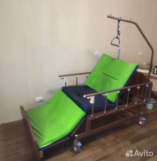 Медицинская кровать для лежачих больных электро+