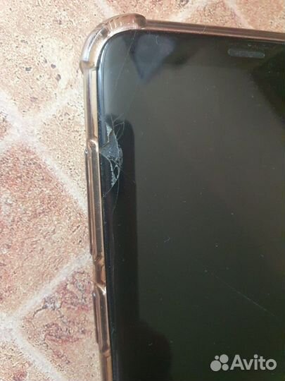 Samsung Galaxy S8, 4/64 ГБ