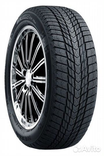 Nexen Winguard Ice Plus 215/45 R17