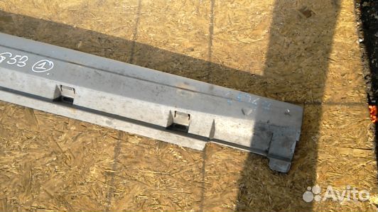 Накладка на порог volkswagen passat CC (83G53GZ01)