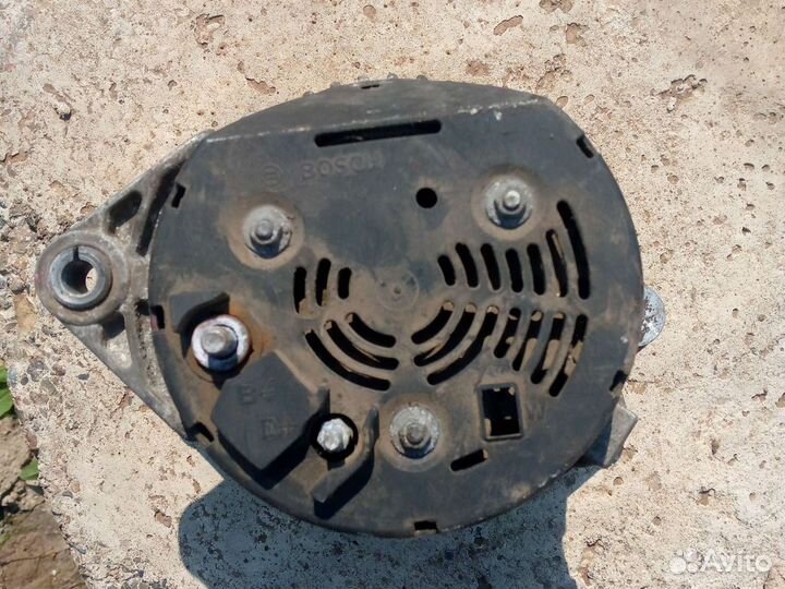 Генератор Opel Omega B