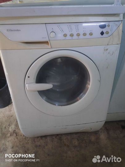 Стиральная машина Zanussi EWN 1030