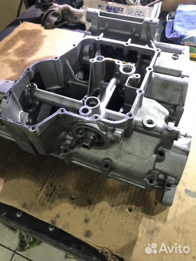 Suzuki GSX 1300R Hayabusa gen1 картер