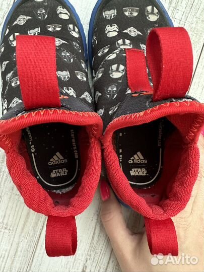 Кроссовки adidas