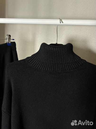 Костюм женский новый