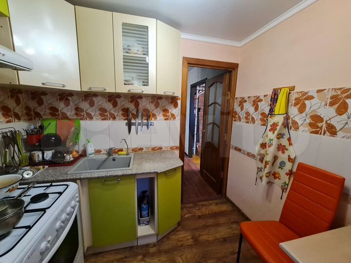 2-к. квартира, 43 м², 3/5 эт.