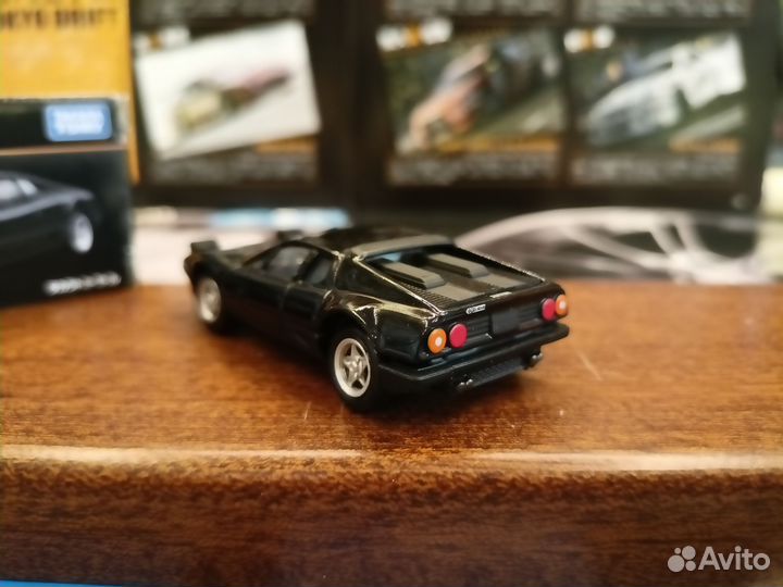 Ferrari 512BB. tomica premium 1/64