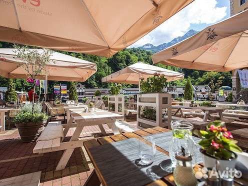 Зонт для летнего кафе