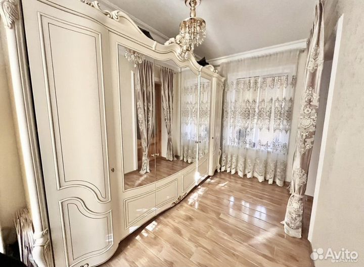 Спальный гарнитур