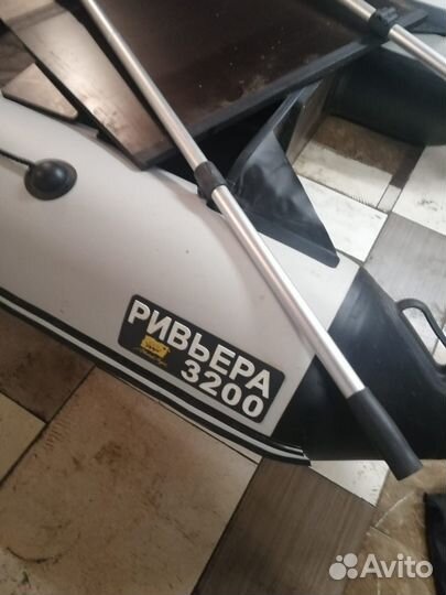 Лодка Ривьера