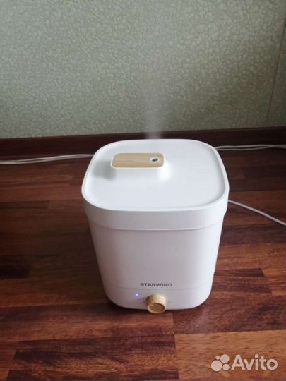 Увлажнитель воздуха Starwind SHC1410