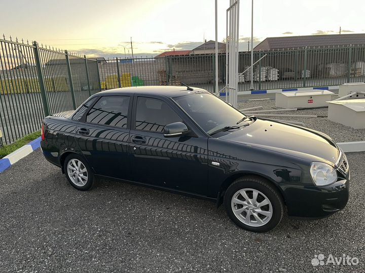 LADA Priora 1.6 МТ, 2012, 200 000 км