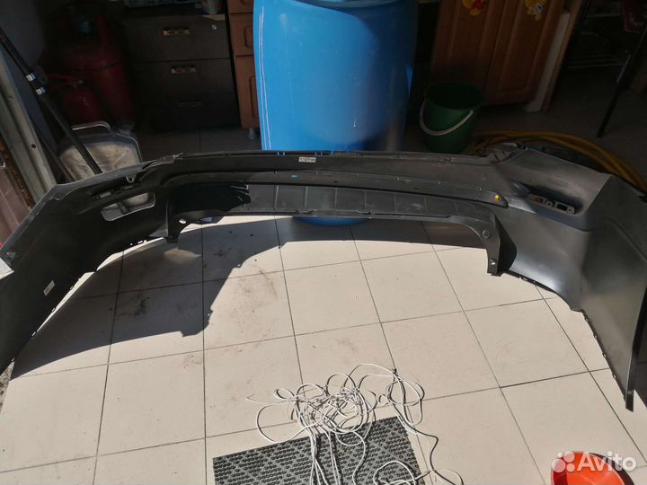 Задний бампер toyota highlander 2013