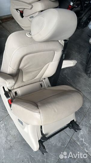 Сиденье на w447 Mercedes
