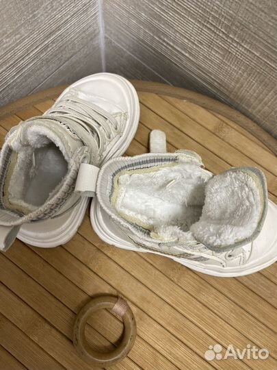 Кроссовки детские теплые 21