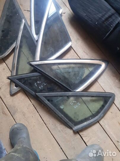 Форточка Ford Focus 3 задняя левая,правая
