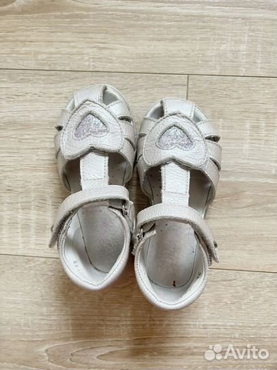 Сандали для девочки