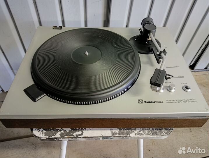 Стереосистема радиотехника