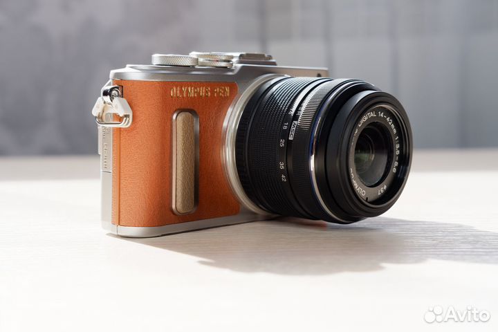 Olympus pen e pl8 kit + комплект