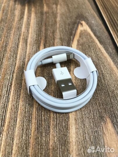 Зарядный кабель на Apple iPhone Lightning