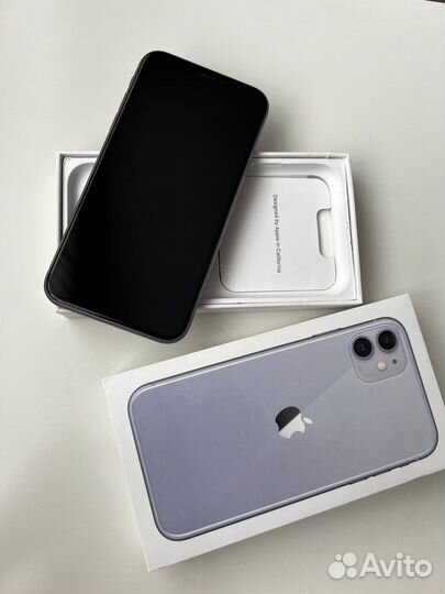 iPhone 11, 64 ГБ