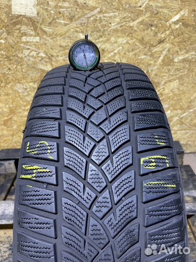 Goodyear UltraGrip Performance+ 215/60 R16