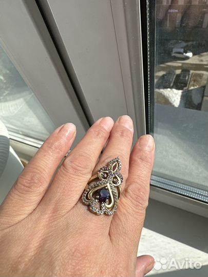 Серебряное кольцо женское с бриллиантом