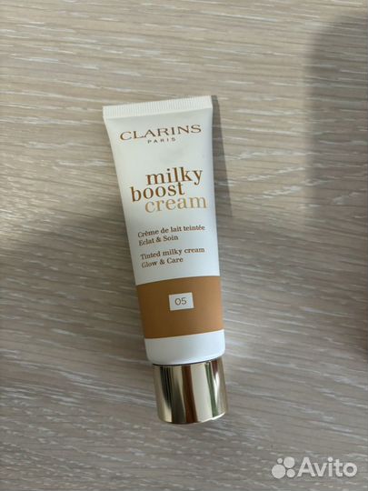 Clarins тональный крем 05