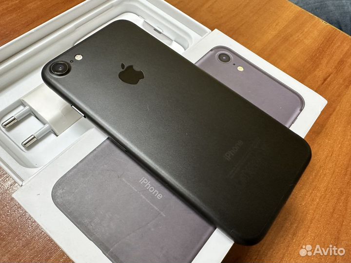 iPhone 7, 256 ГБ