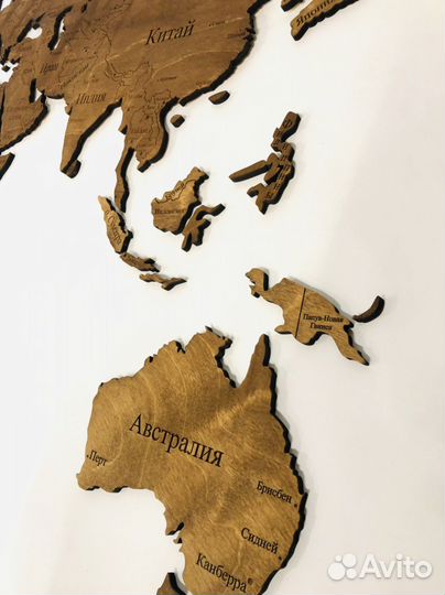 Карта мира(1 уровень)на дистанционных держателях